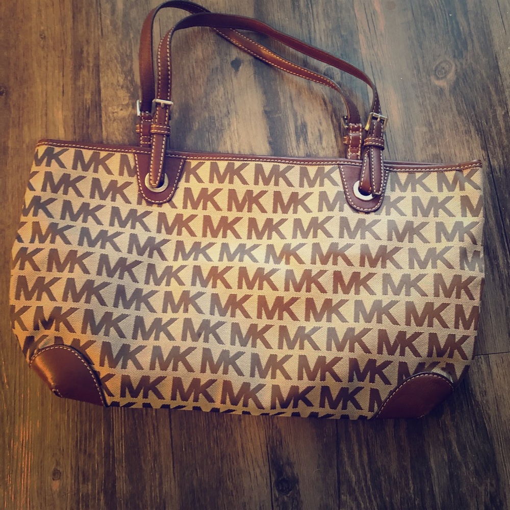 Michael Kors tote